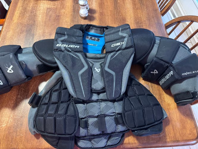 Small / Medium Bauer GSX Goalie Chest Protector (Used)