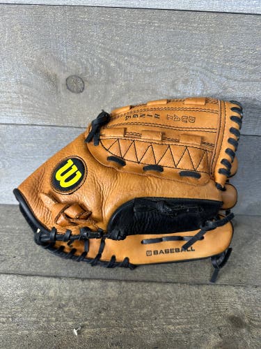 Wilson Pro500 A0500 P12 12" Leather Baseball Glove Right Handed RHT Adult