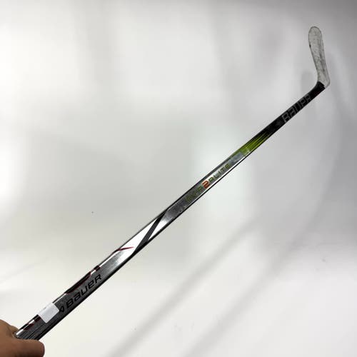 Repaired Left Hnaded Bauer Hyperlite 2 - 77 Flex P28 Curve - #QQ649