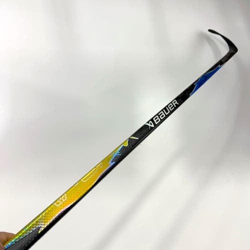 Repaired Right Handed Yellow Bauer Flylite - 70 Flex P28 Curve - #QQ603