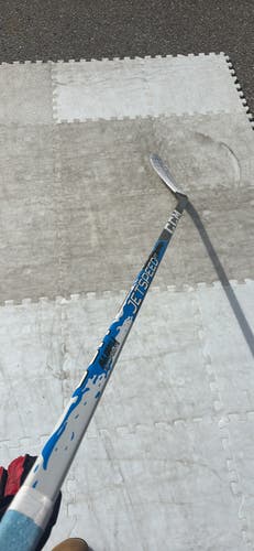 Senior CCM JetSpeed FT9 Pro Left Hand Hockey Stick P28 75 Flex (New)