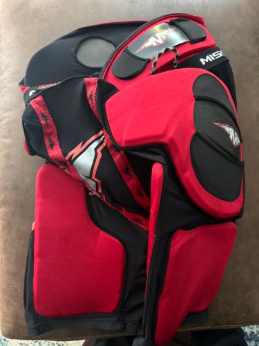 Mission Inline Girdle senior (Used)