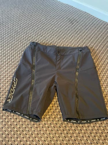 Spyder Ski Racing Zip-off Shorts, XL