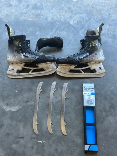 Black/Yellow 2023 Bauer Vapor Hyperlite 2 Hockey Skates 10.5 (Used)