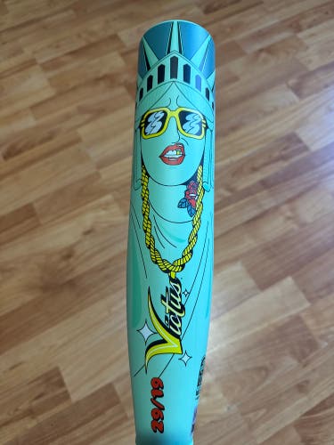 2026 Victus Nova Lit Beacon Composite USSSA Certified Bat (-10) 29" (Used)