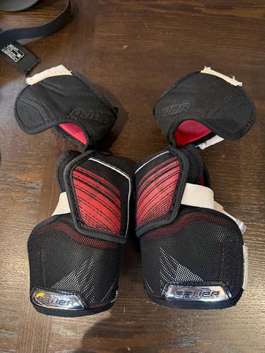 Intermediate Small Bauer NSX Elbow Pads (Used)