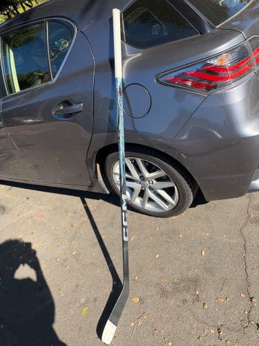 Senior CCM JetSpeed FT9 Pro Right Handed Hockey Stick P28 80 Flex (New)