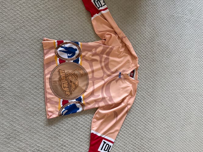 Size 50 Men's Jersey (Used)