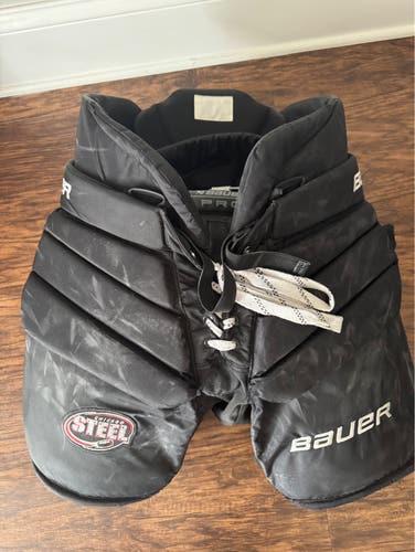 Senior Large Bauer Itech Profile Hockey Goalie Pants (Used)