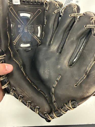 MacGregor RH Catcher's Baseball Glove 10.5" (Used)
