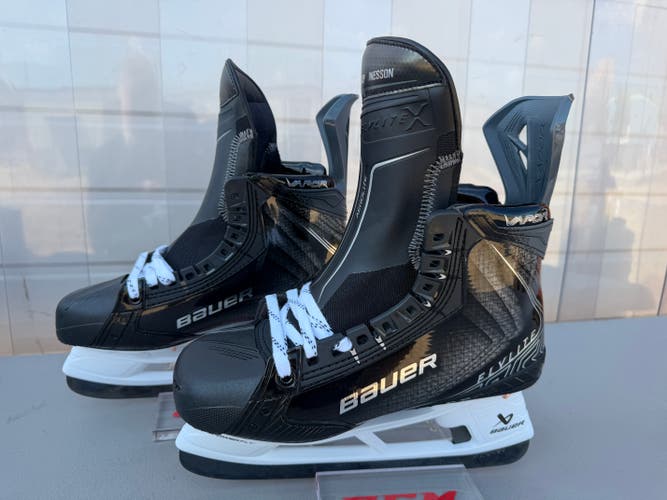 Bauer Vapor Flylite Hockey Skates Pro Stock Size 8 (New) 5836