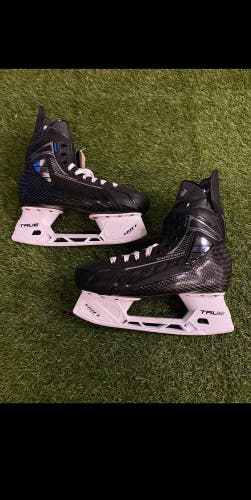 True Pro Custom Hockey Skates | Senior 7 (Wide)