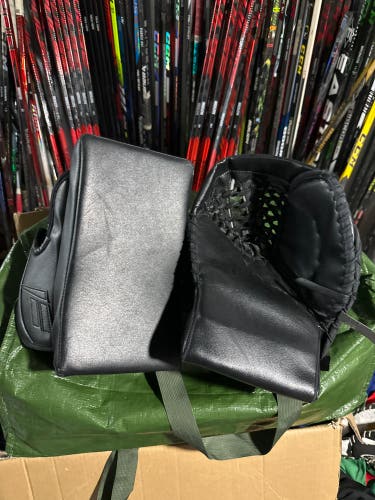Factory Mad Glove Blocker Set prestine condition Regular (Used)