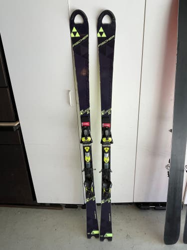 Fischer RC4 Worldcup SL Race Skis – 165cm – Fischer Bindings