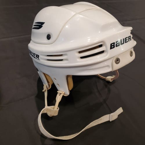 Large Bauer 4000 Helmet (Used)