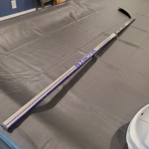 Senior CCM Ribcor 86K Right Handed Hockey Stick P29 85 Flex (Used)