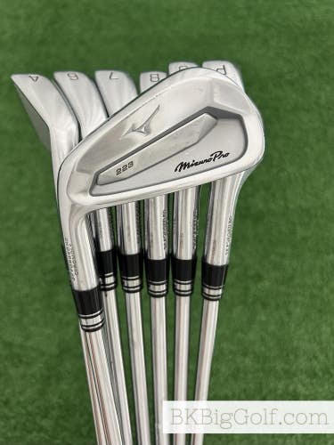 LH Mizuno Pro 223 Forged Iron Set 4-P / Dynamic Gold X100 115 Extra Stiff