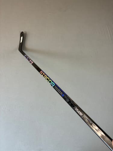 New 55 Flex P88 Intermediate CCM Ribcor Trigger 9 Right Hand Hockey Stick