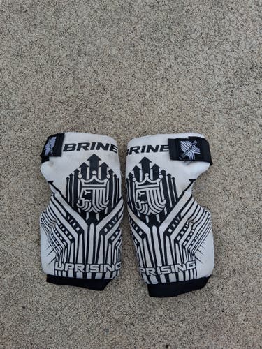 Medium Brine Uprising 2 Arm Pads (Used)