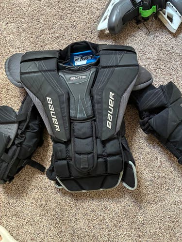 Large Bauer Elite Goalie Chest Protector (Used)
