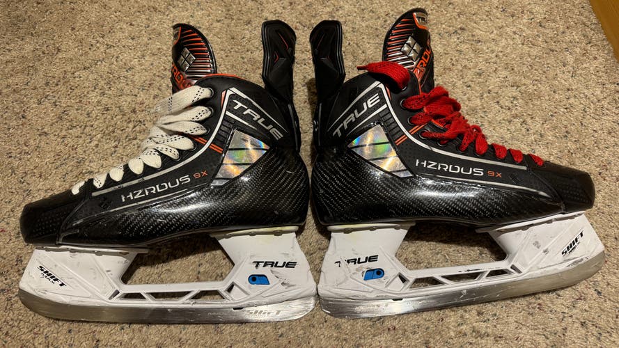 2023 True HZRDUS 9x Hockey Skates Wide Width 8 (Used)