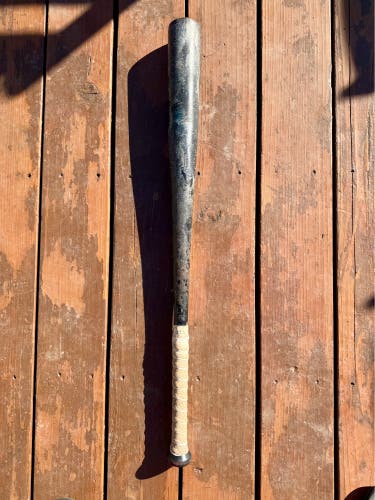 Baum BBCOR Wood Composite BBCOR Certified Bat (-3) 30 oz 33" (Used)
CUSTOM WHITE SPLATTER PAINT JOB