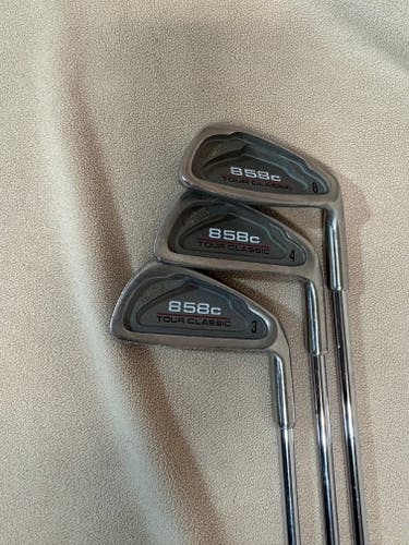 Men's Tour Classic 858 Right Handed Iron Set Uniflex (Used)