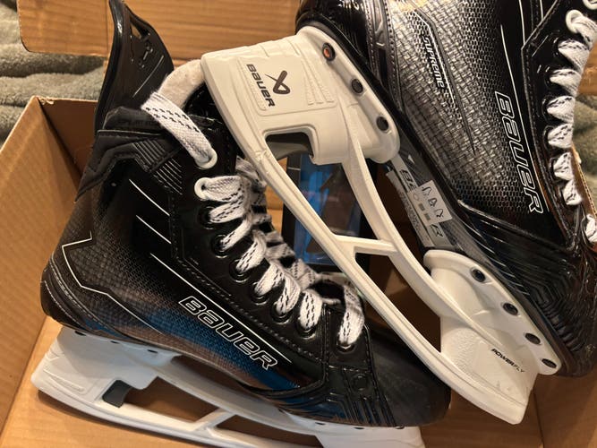 LIKE NEW - Bauer Supreme M50 Pro (Size 5.5 Fit 2) Worn 1 Week | Fly-Ti Titanium blades