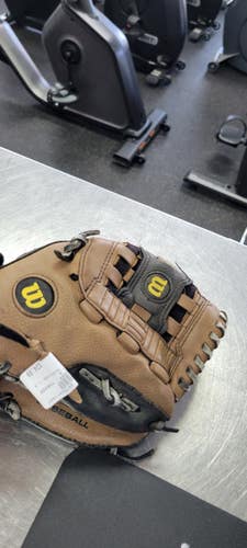 Used Wilson A200 11.5 BB/SB Glove RH Throw None 11 1/2" 11497-S000162818