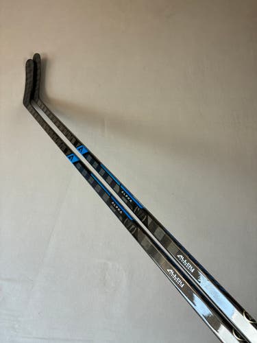 *2 Pack* of New 85 Flex P14 Senior Warrior Alpha LX3 Pro Right Hand Pro Stock Hockey Sticks - Blue