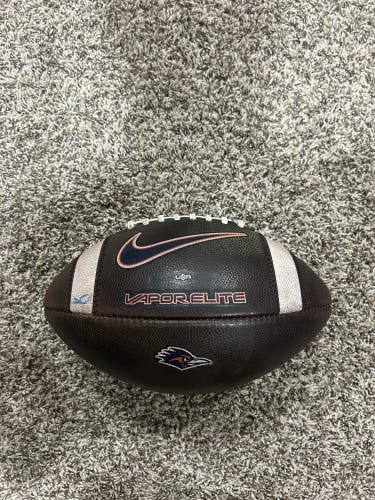 Adult Nike Football (New)