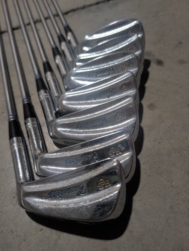 Women's Right Handed Iron Set Ladies Flex (Used)