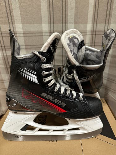 Black/White 2022 Bauer Vapor X3 Hockey Skates Regular Width 8 (Used)