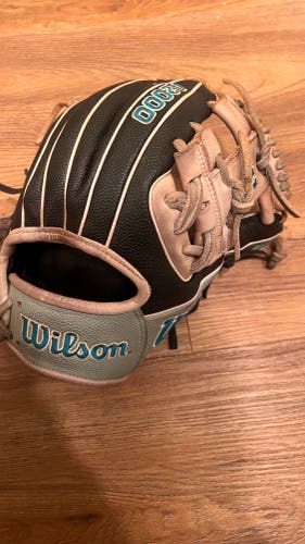 Wilson A2000 RH Infield Baseball Glove 11.5" (Used)