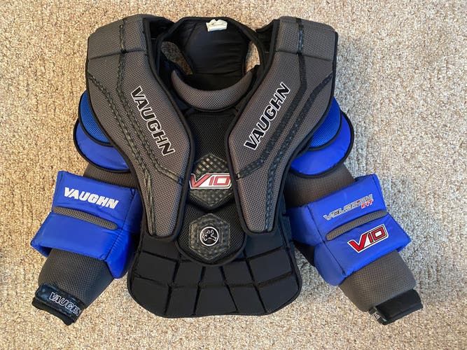 XL 2023 Vaughn Velocity V10 Goalie Chest Protector (Used)