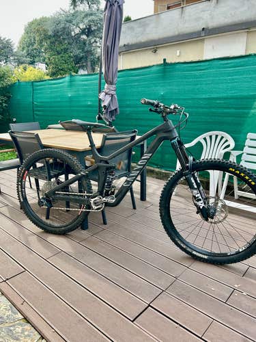 2024 Canyon Strive SRAM GX Eagle Mountain Bike L (Used)