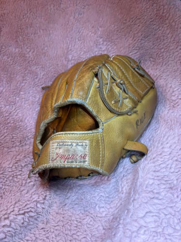 Impassa Professional Japanese Vintage Baseball Glove Pre-Shaped Model RH 11" (Used)