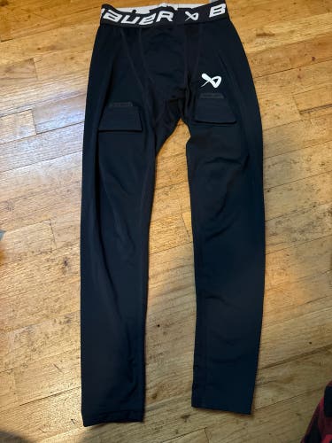 Black Medium Kids Unisex Bauer Compression (Used)