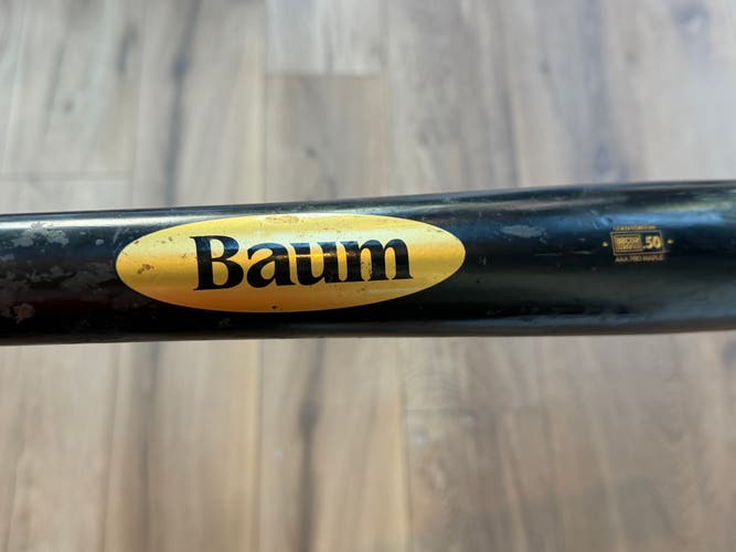 USED BAUM BAT GOLD STOCK 33"/30 oz Maple Composite BBCOR Bat Standard Knob/Balanced
