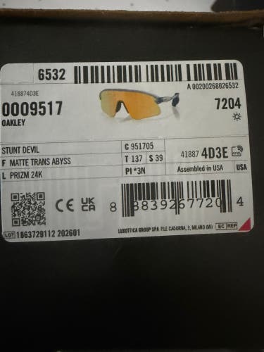 Gold Oakley Sunglasses (New)