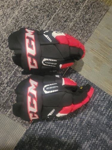 CCM Tacks 4052 Gloves 13"