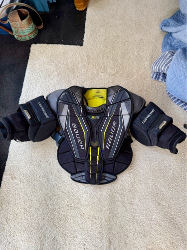 Used Bauer Goalie S29 Intermediate Small Chest Protector - Good Condition