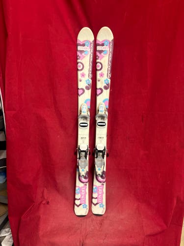 Skis: Rossignol Fun Girl junior all-mountain skis, 110cm.
Bindings: Rossignol