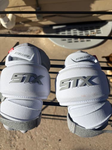Large Adult STX Stallion 1k Arm Pads (Used)