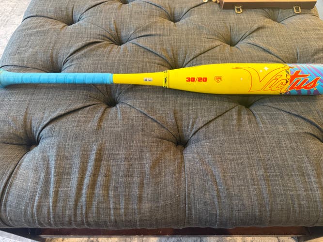 2026 Victus Nova Lit Composite USSSA Certified Bat (-10) 30" (Used)