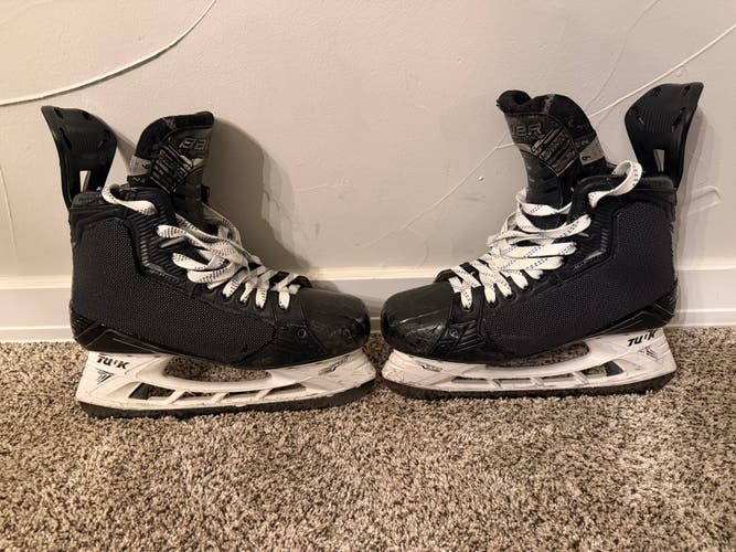2022 Bauer Supreme Mach Hockey Skates 9 (Used)