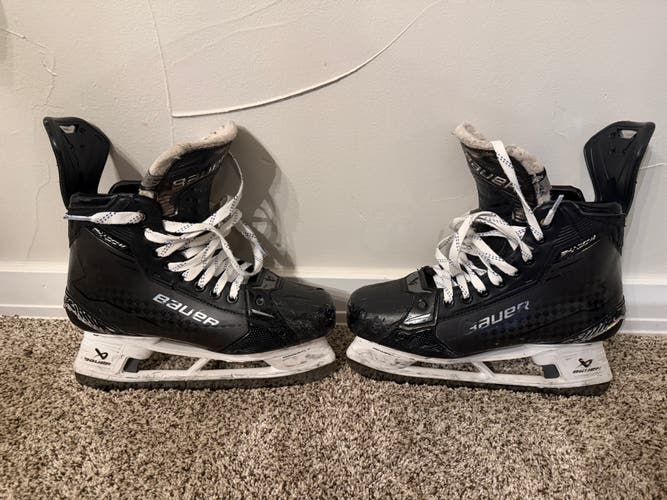 2024 Bauer Supreme Shadow Hockey Skates 9.5 (Used)