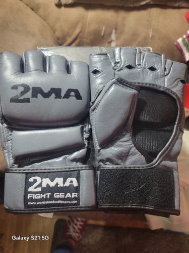 2MA fight gear grappling gloves