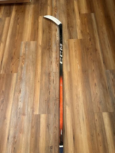 Intermediate CCM JetSpeed FT8 Pro Right Handed Hockey Stick P28 55 Flex (Used)