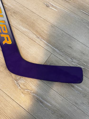 New Bauer Flylite Pro Stock Goalie Stick P34 26" Minnesota State #00208